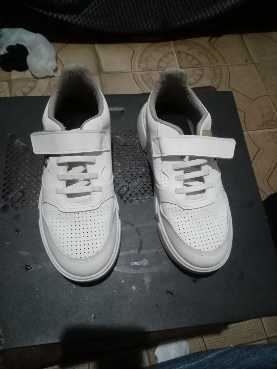 Tenis molequinho em bom estado 