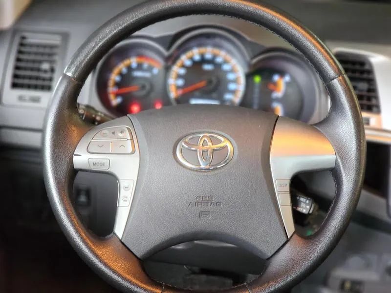 Toyota Hilux CD SRV 4X4 3.0 8V 116cv TB Diesel 2012 - Foto 5