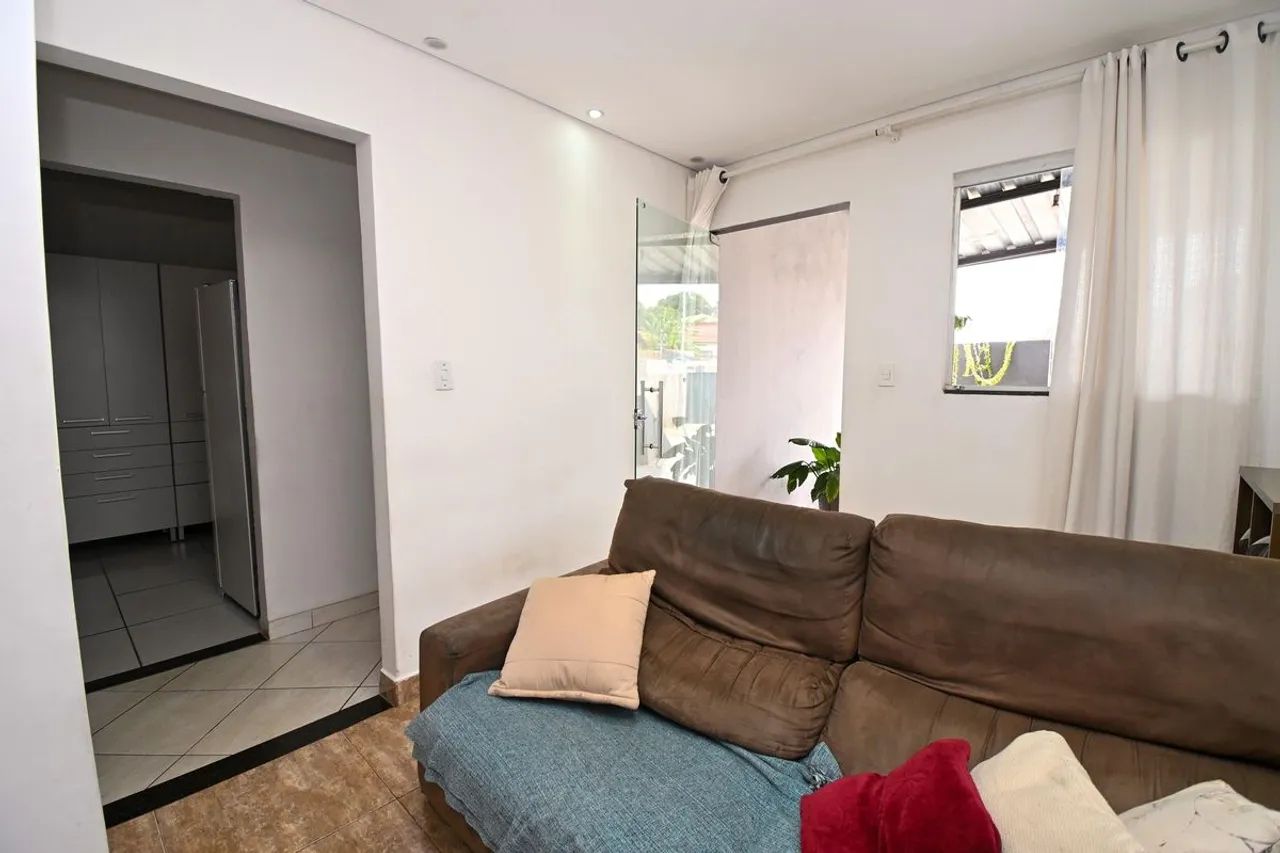 Casa à Venda - Colonial, 5 Quartos, 150 m2 - Foto 3