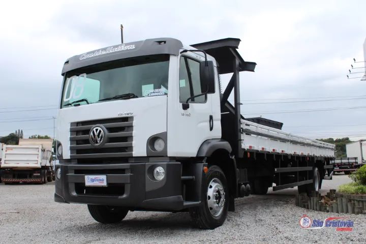 Vw 13-180 com carroceria  - Foto 4
