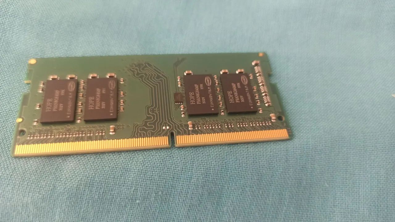 Memória ddr4 8 gigas 453825739075758081