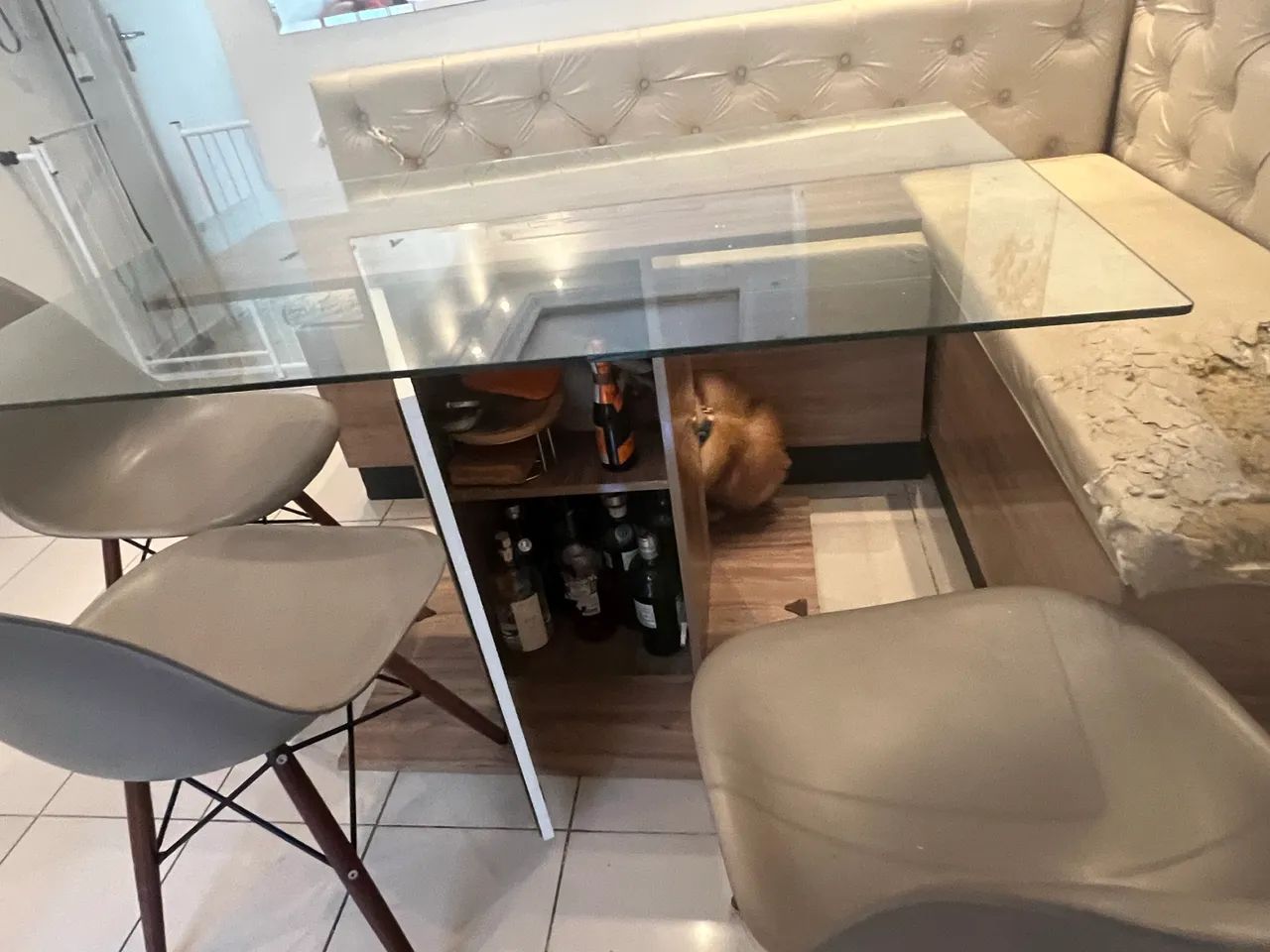Canto alemão com mesa de vidro + cadeiras - Foto 2