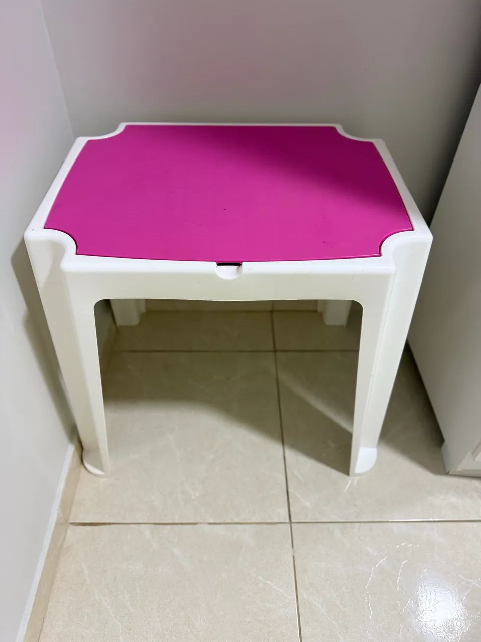 mesa + cadeira infantil Tramontina com baú  - Foto 3