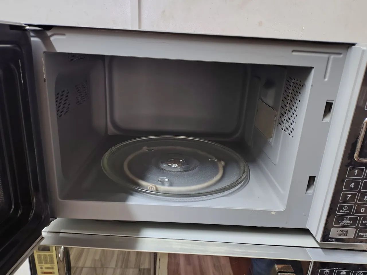 Microondas Philco 25 litros espelhado  - Foto 2