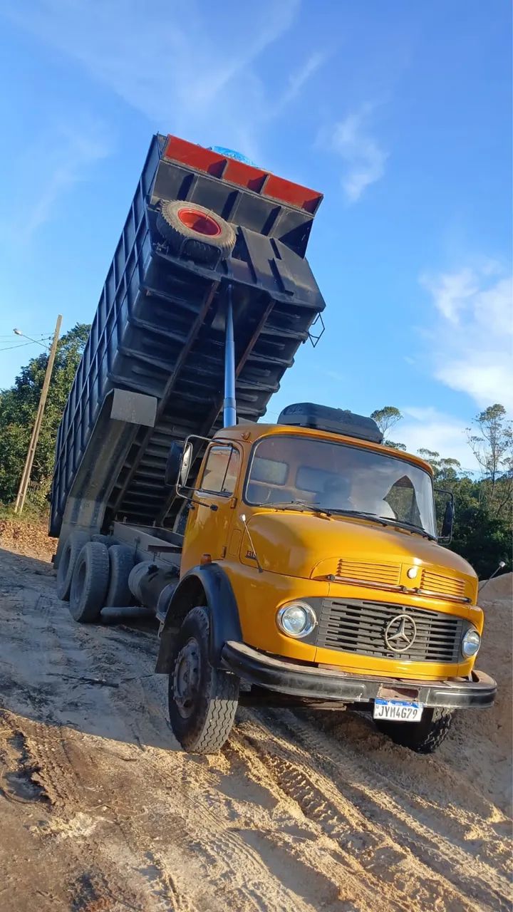 Mercedes 1313 caçamba cavaqueira  - Foto 3