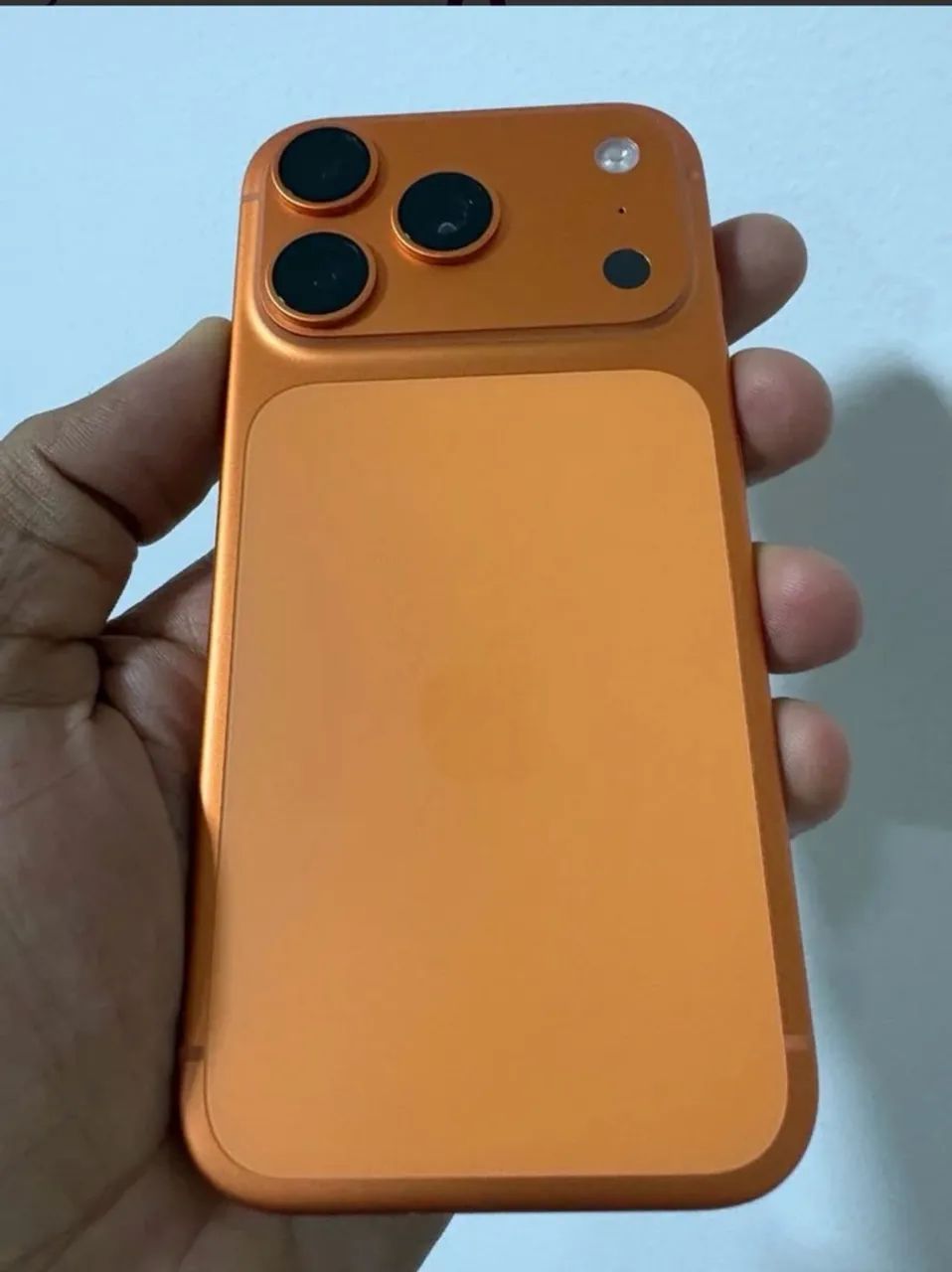 Vendo iPhone 17pro max laranja  - Foto 2