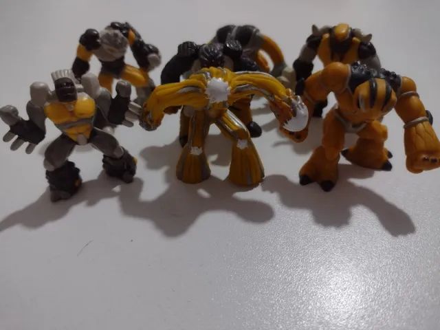 lote com sete gormiti povo da terra original giochi preziosi - Foto 3