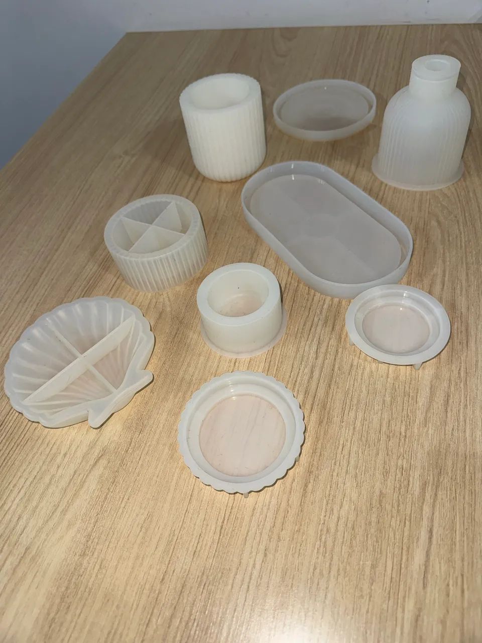 KIT COM 9 MOLDES DE SILICONE PARA VELAS E ARTESANATO - SEM USO
