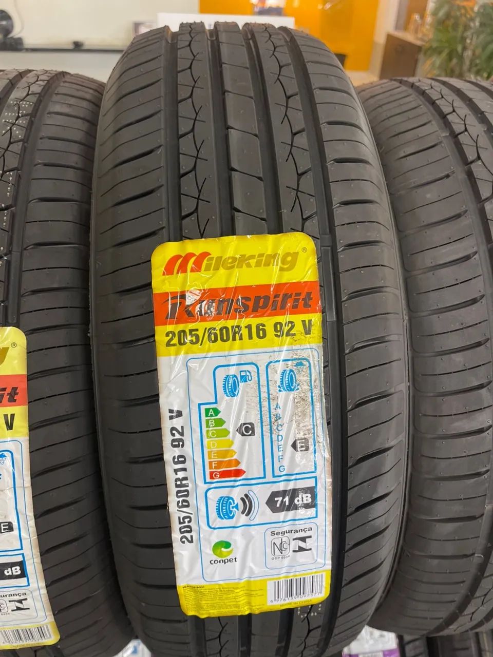 Pneus zeros 205/60/16 e 205/65/16 com cinco anos de garantia alta