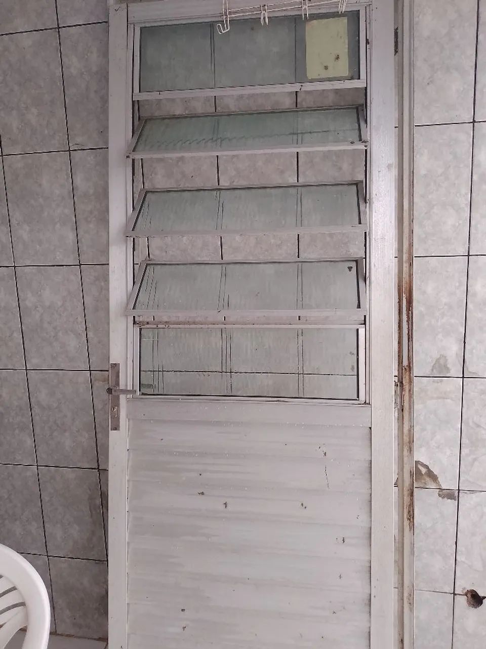 Vendo porta de alumínio barato