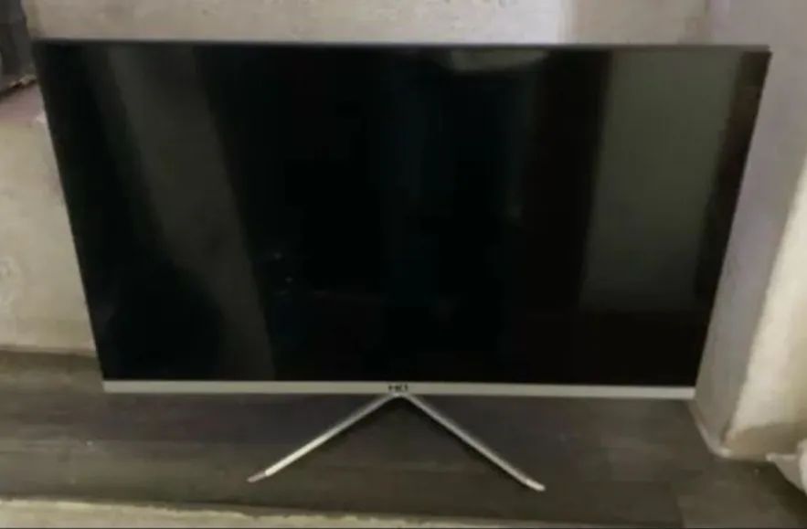 3 Monitores com defeito
