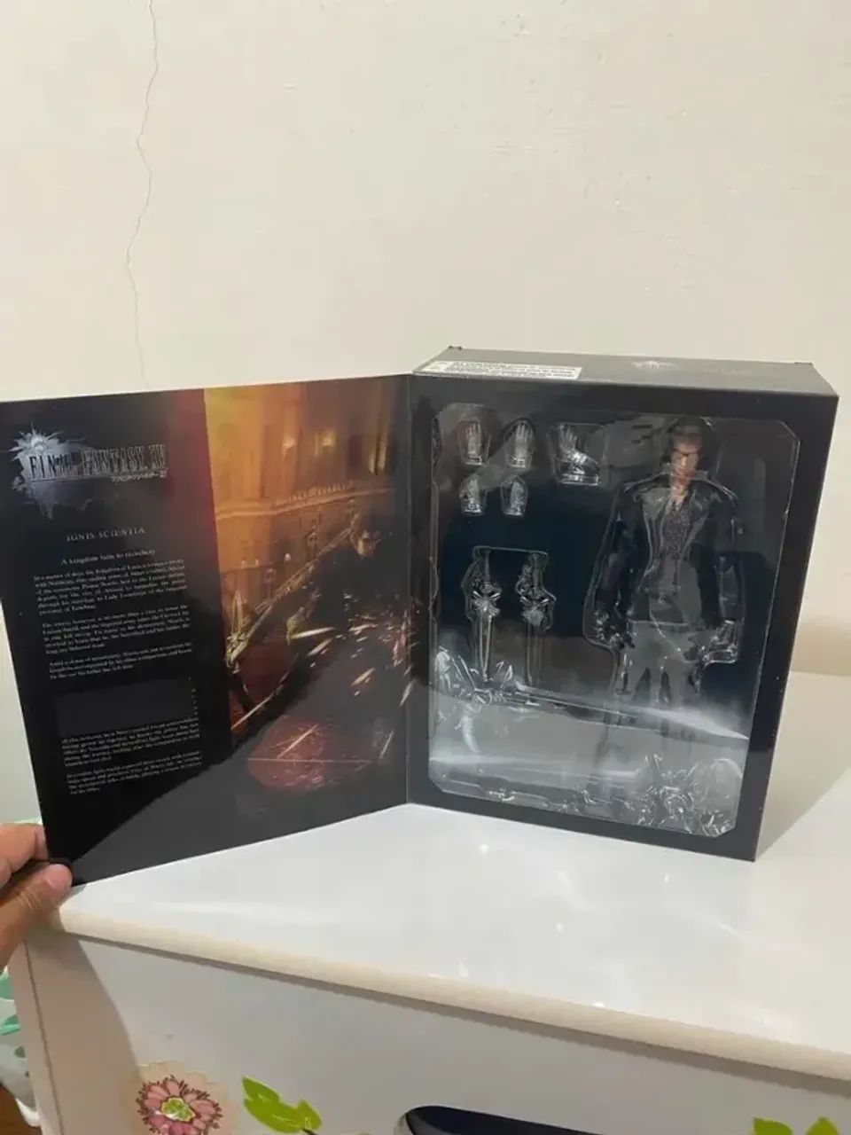 Ignis Scientia Final Fantasy Xv Play Arts Kai LACRADO - Foto 4