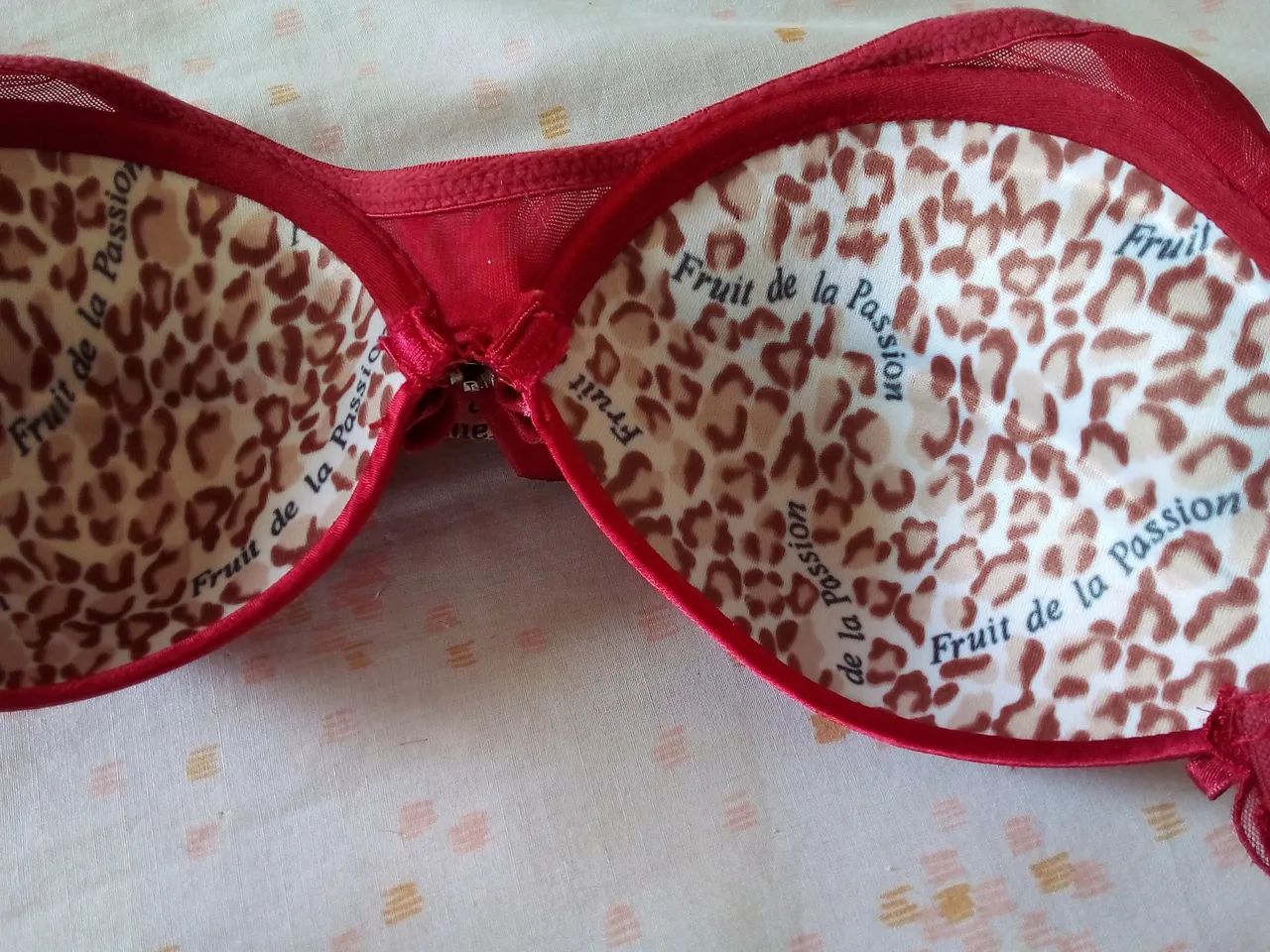 2 sutiãs vermelhos  - Foto 2
