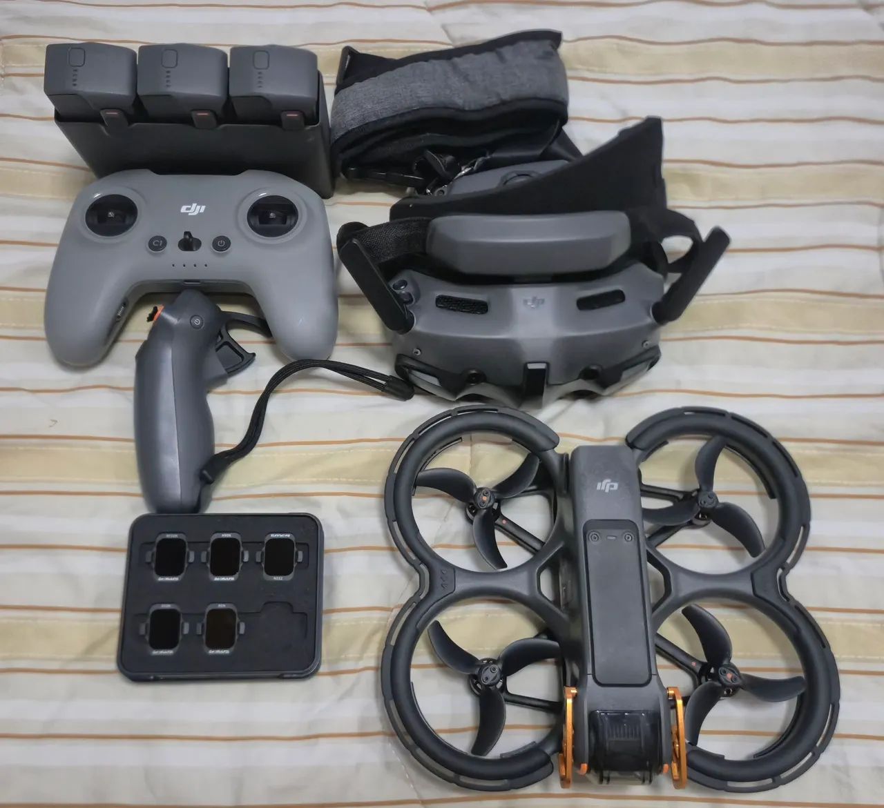 Drone DJI Avata 2 Fly More Combo + Remote Controller 3.
