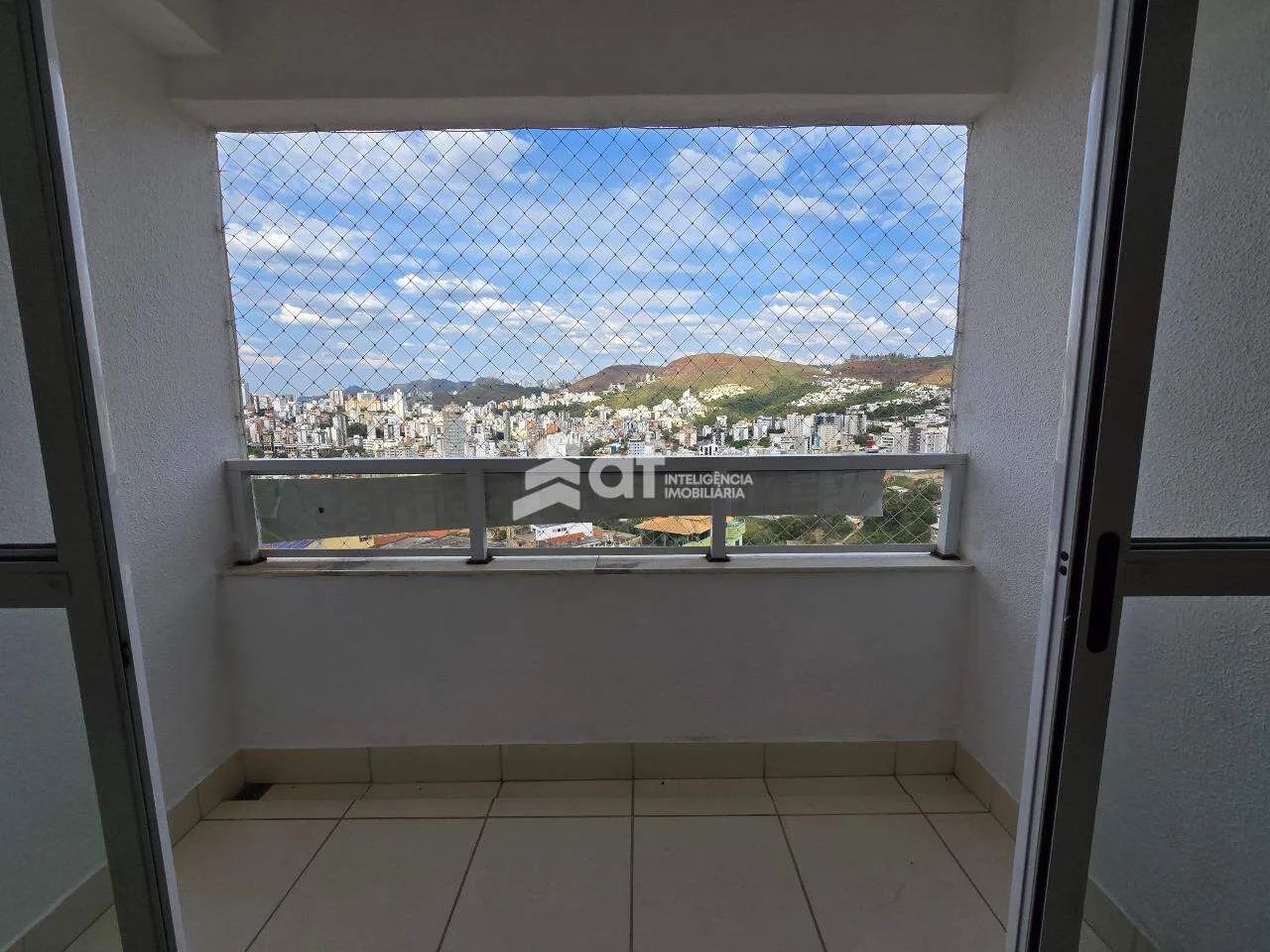 Apartamento 3 quartos, suíte, varanda, 2 vagas e lazer completo - Foto 2