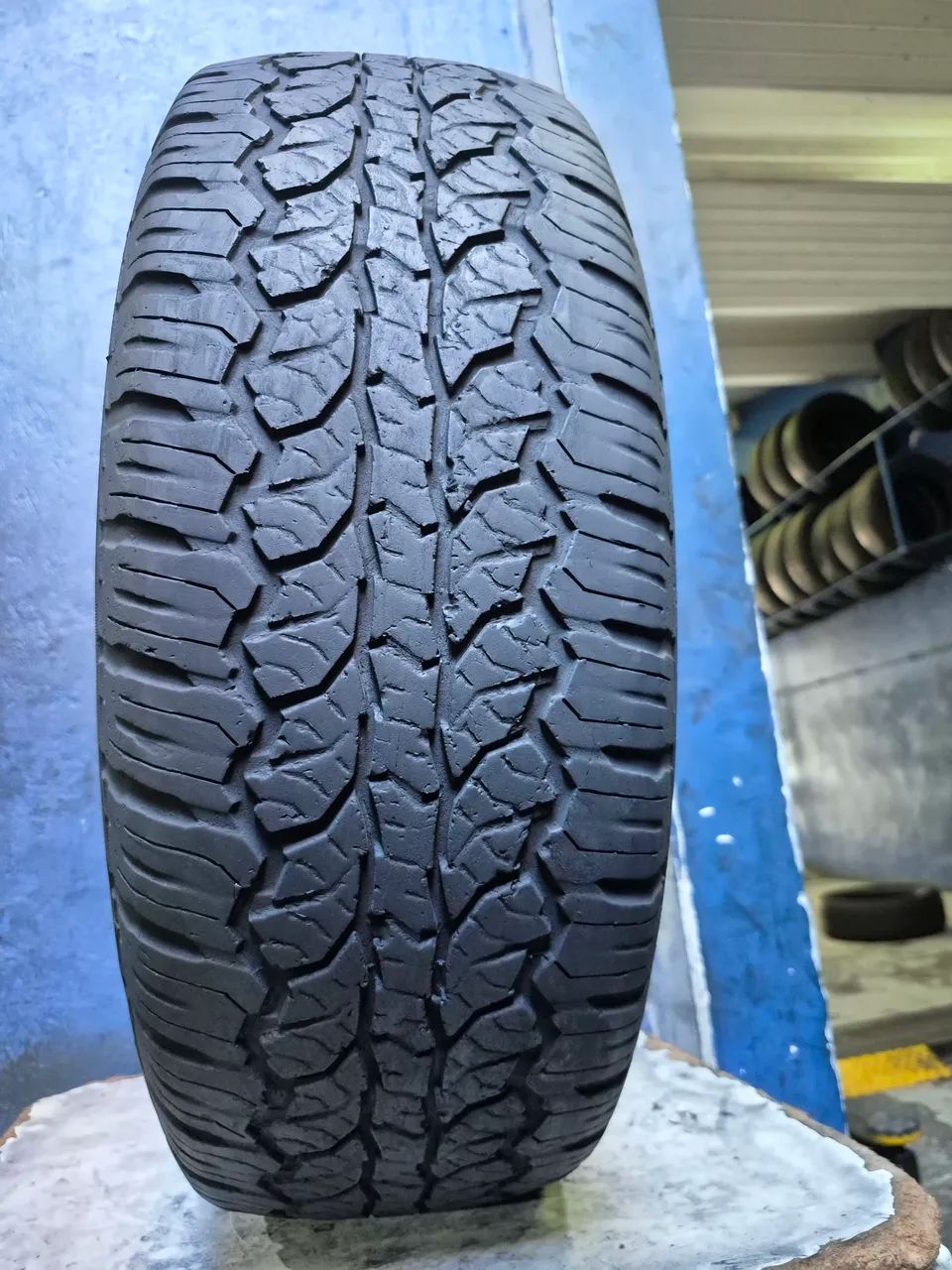 Pneu 245/70r16