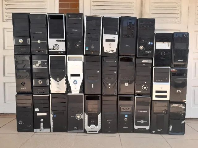 Vários Gabinetes, Fontes e DVDs a escolha