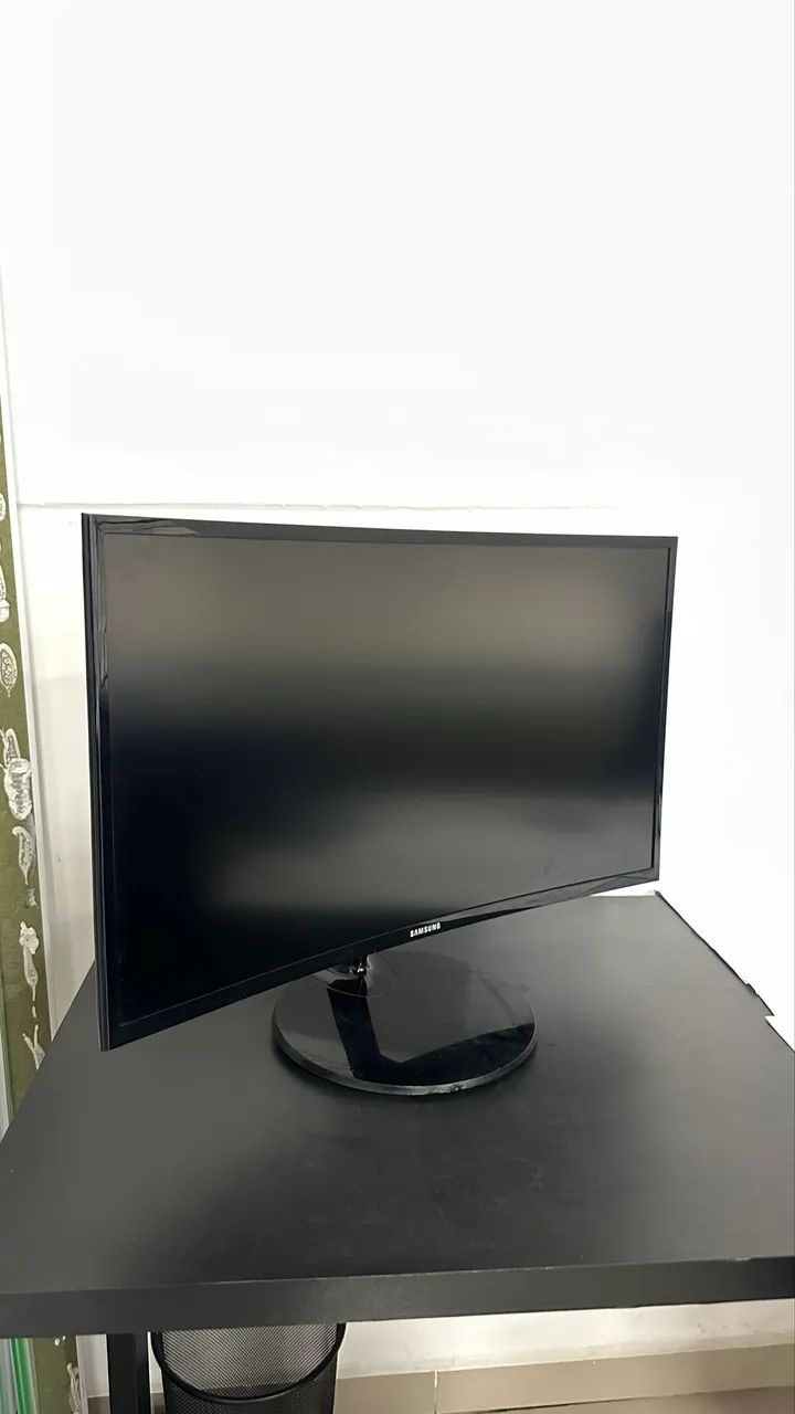 Monitor Samsung 27? Full HD Curvo - HDMI