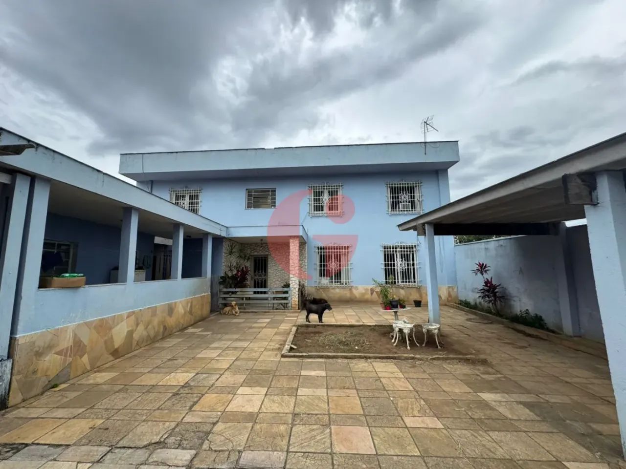 Casa comercial para venda com 376m² de área construída e 569m² de terreno - no bairro Vila - Foto 2