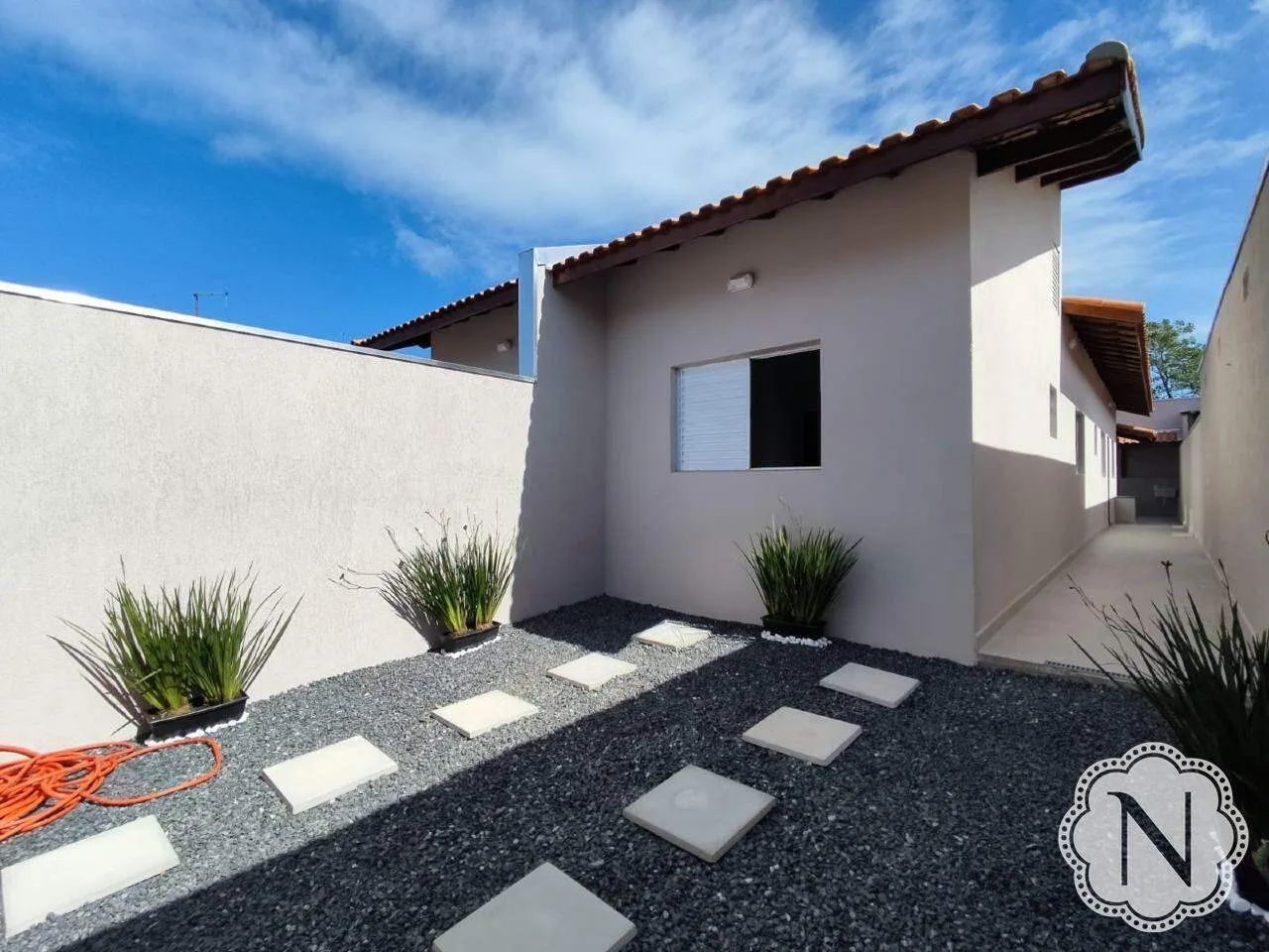 Casa à venda com 2 quartos no bairro Savoy