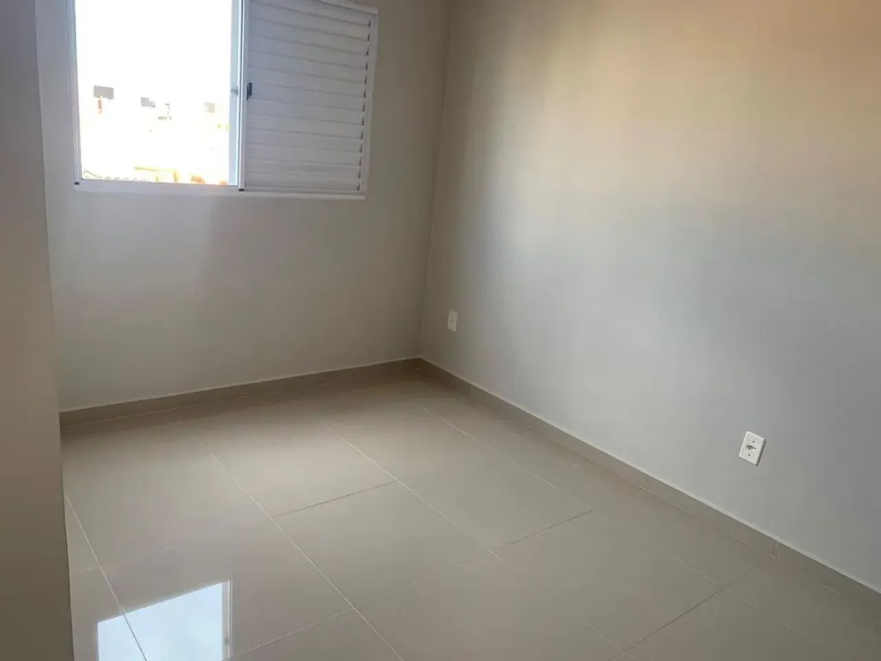 Casa cond 2/4, sendo um suite prox ao primor das torres - Foto 3