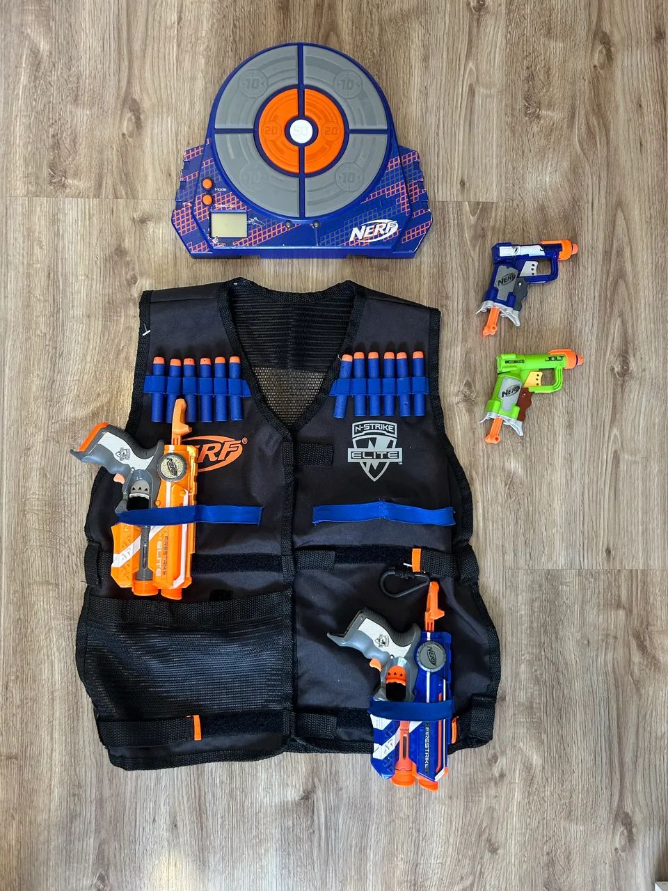 COLETE NERF + PISTOLAS + ALVO NERF