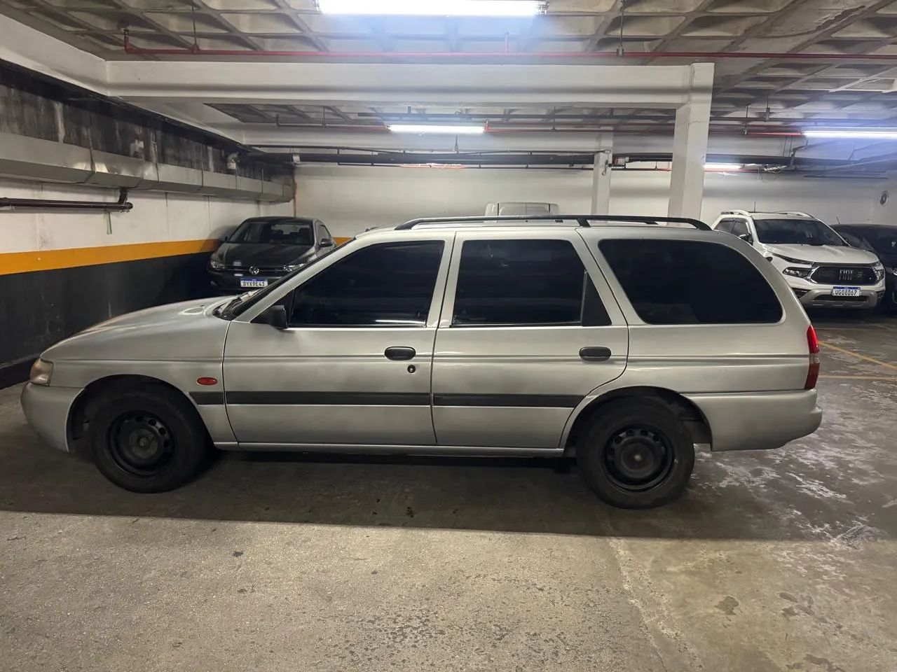 Ford Escort GL 1.8i 16V 3P 1998