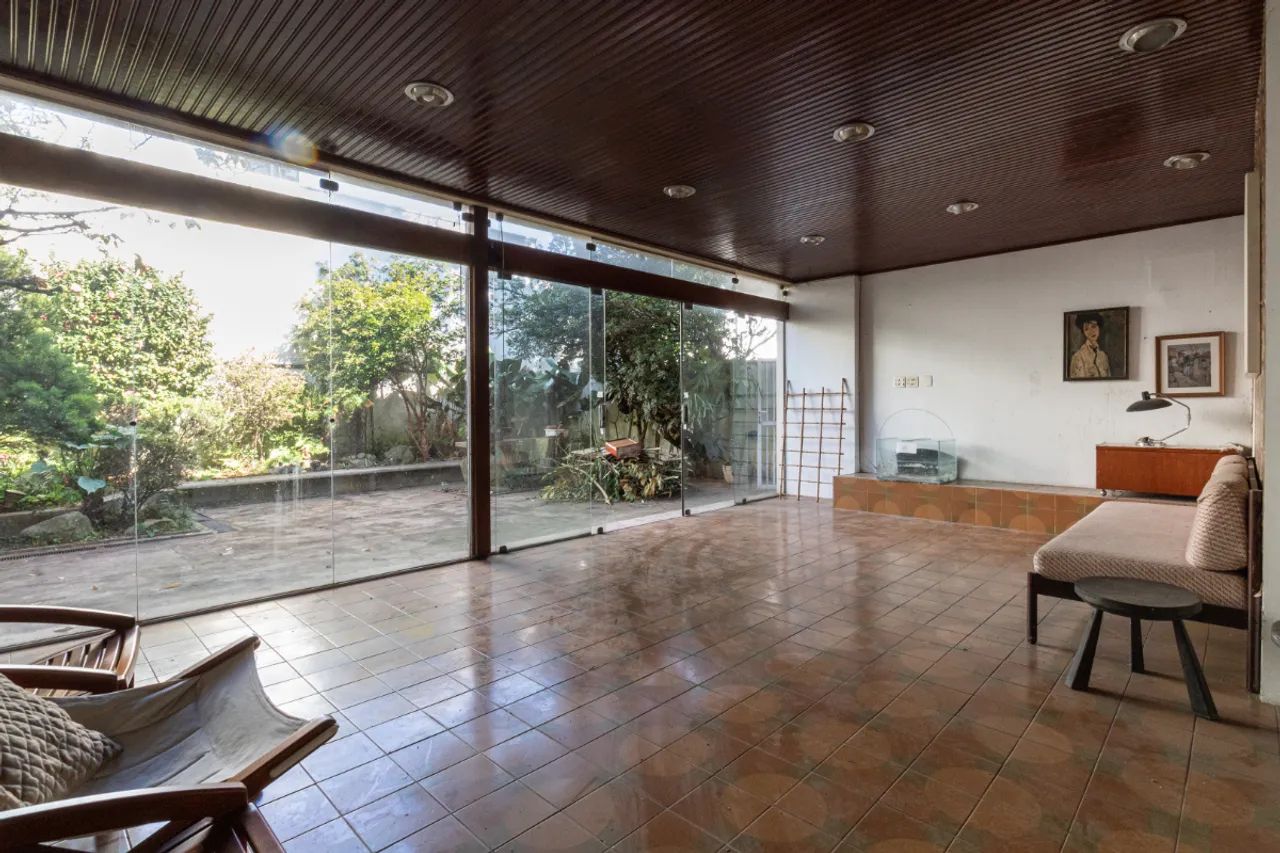 Sobrado para venda em Moema com 5 quartos, sendo 1 suíte, 209m² - Foto 2