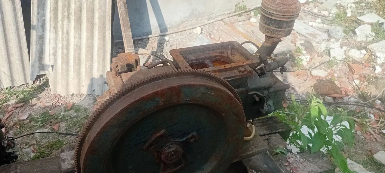 Motor de barco ( modelo desconhecido)