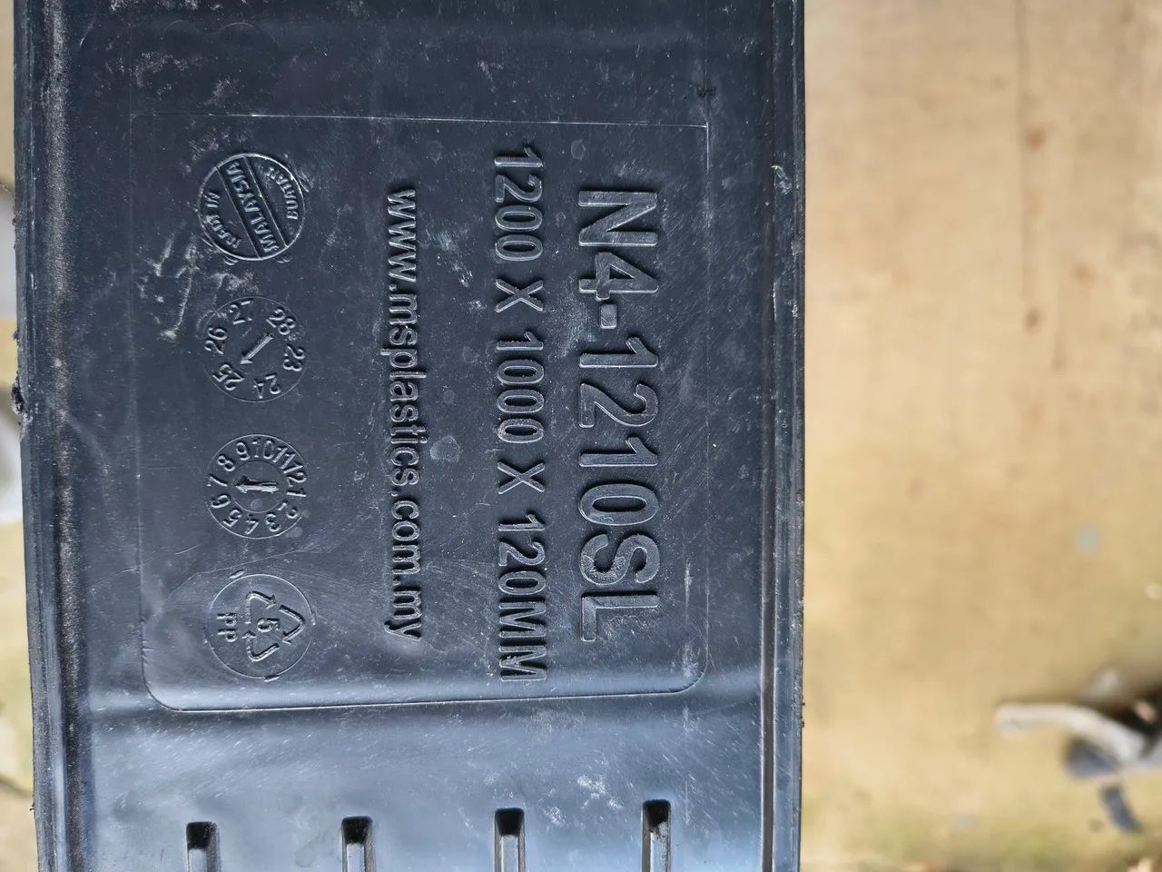 Palletes de plástico 85,00 reais  - Foto 4