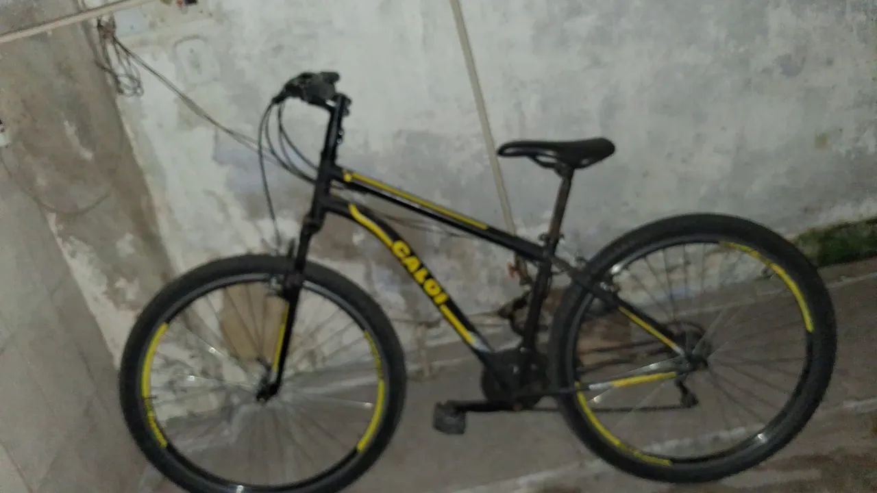 Vendo bicicleta caloi aro 29 - Foto 3