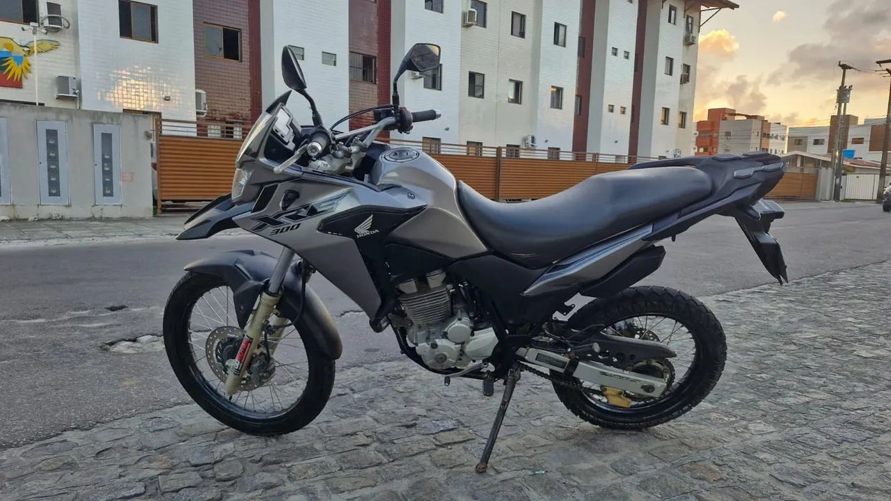 Linda XRE 300. - Foto 2