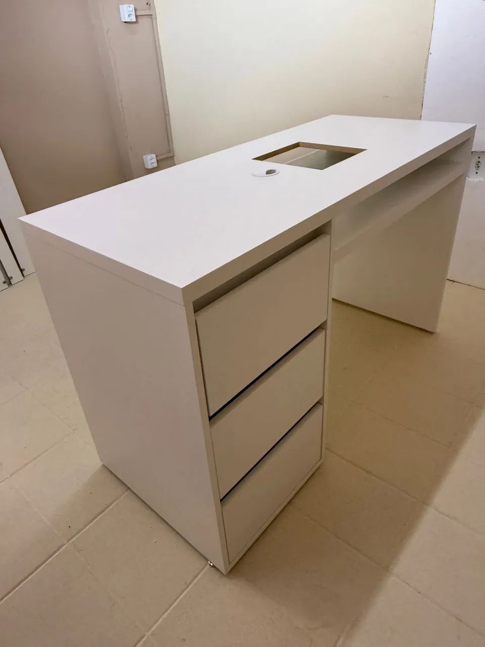 MESA RETA PARA MANICURE  - Foto 2