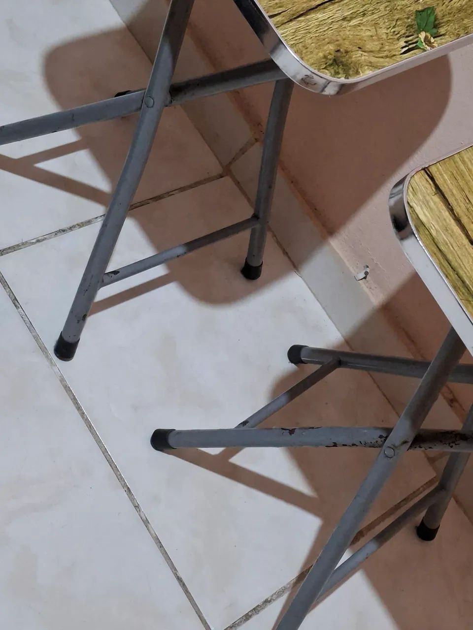 Mesa de jantar c/banquetas - Foto 4