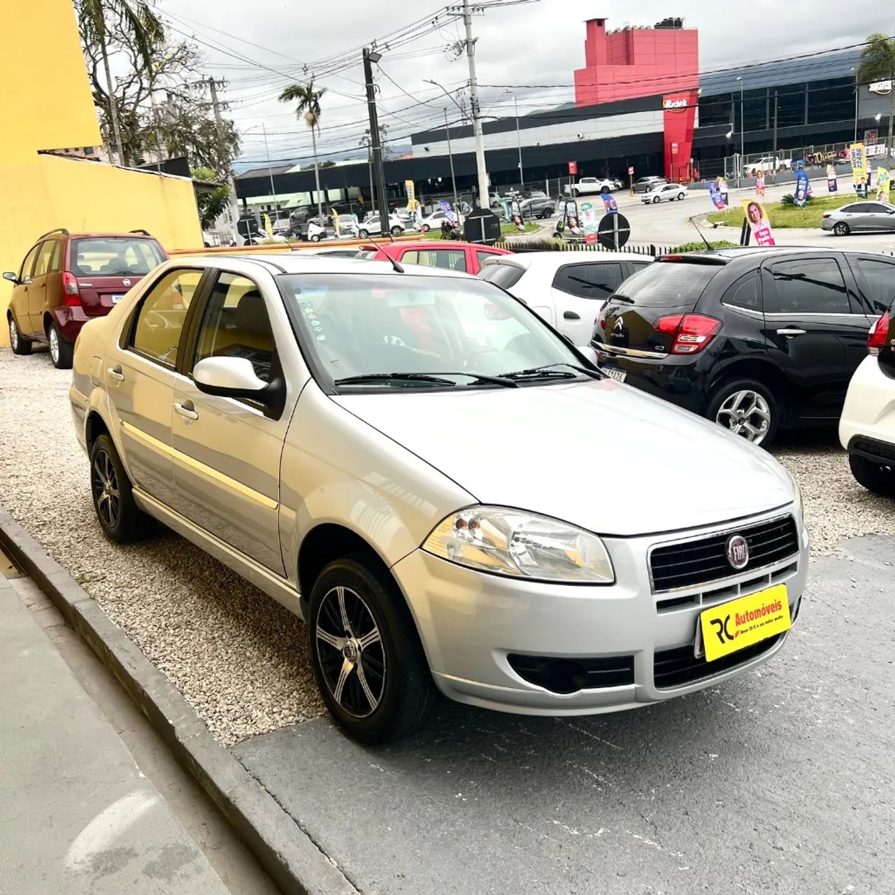 Fiat Siena EL 1.4 MPI Fire Flex 8V 4P 2012 - Foto 3
