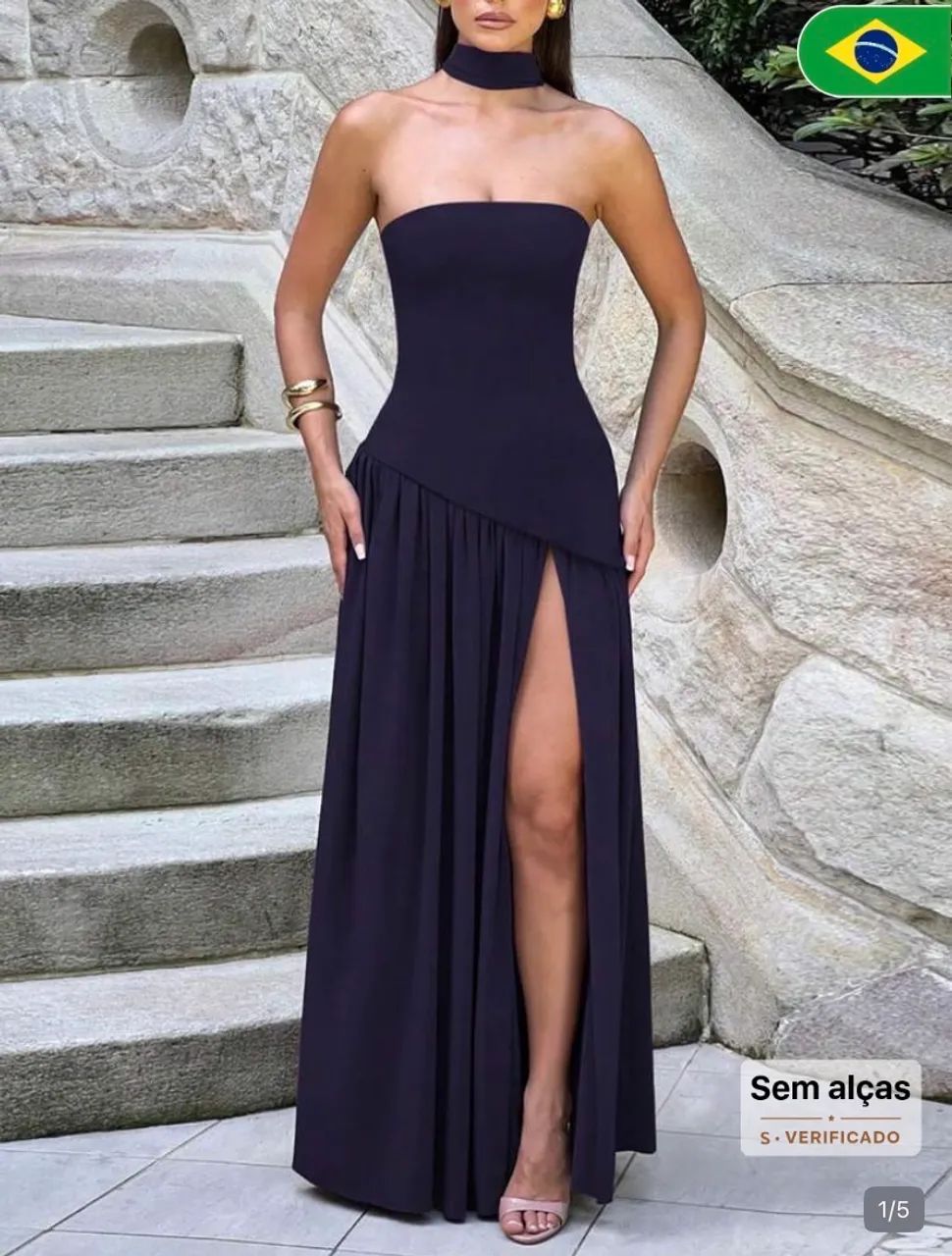 Vestido elegante com fenda 