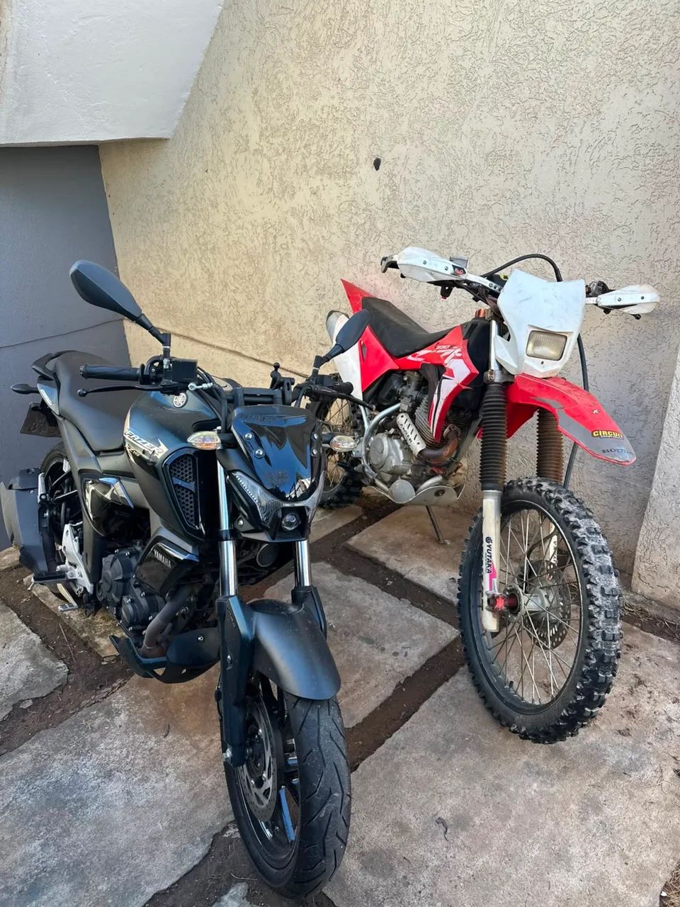 CRF 230 EQUIPADA
