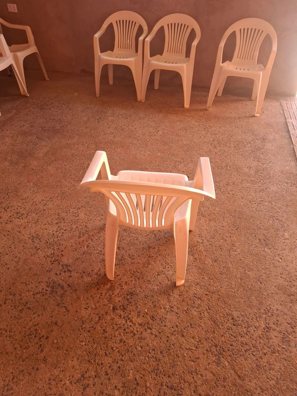 Cadeiras plasticas  - Foto 2