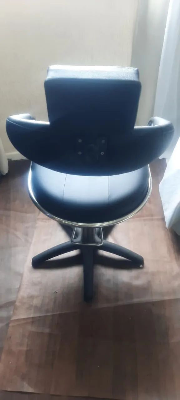 Cadeira de Maquiagem Cabeleireiro massagem   - Foto 5