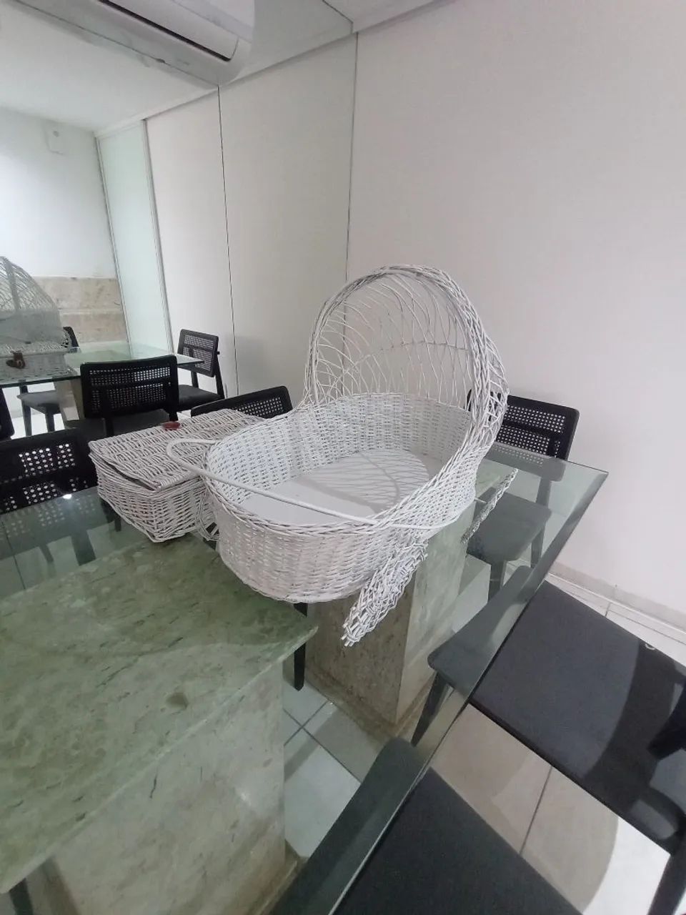 Cesta e carrinho de palha - artesanal 