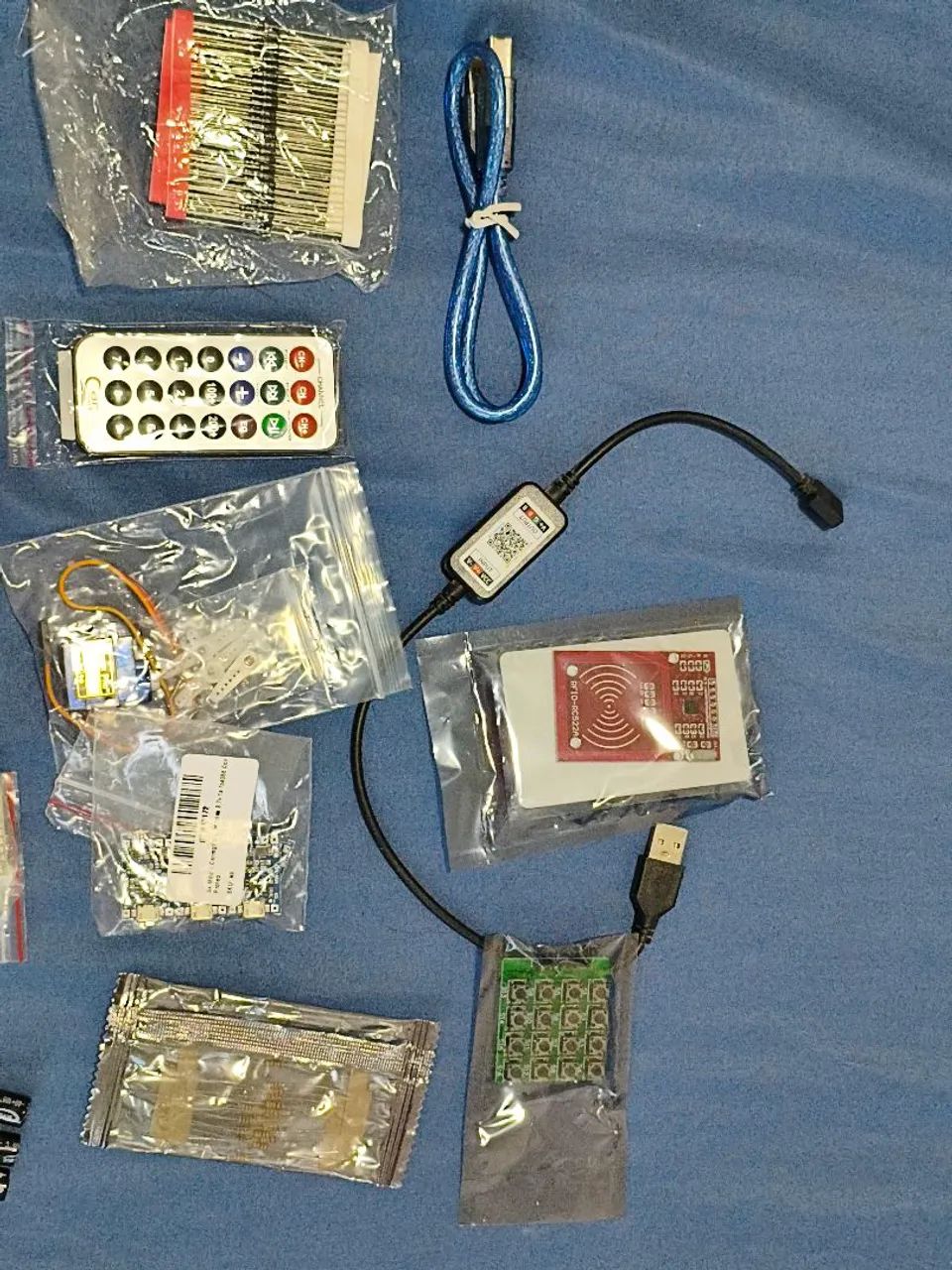 Kit Dev Arduino UNO + acessórios  - Foto 2