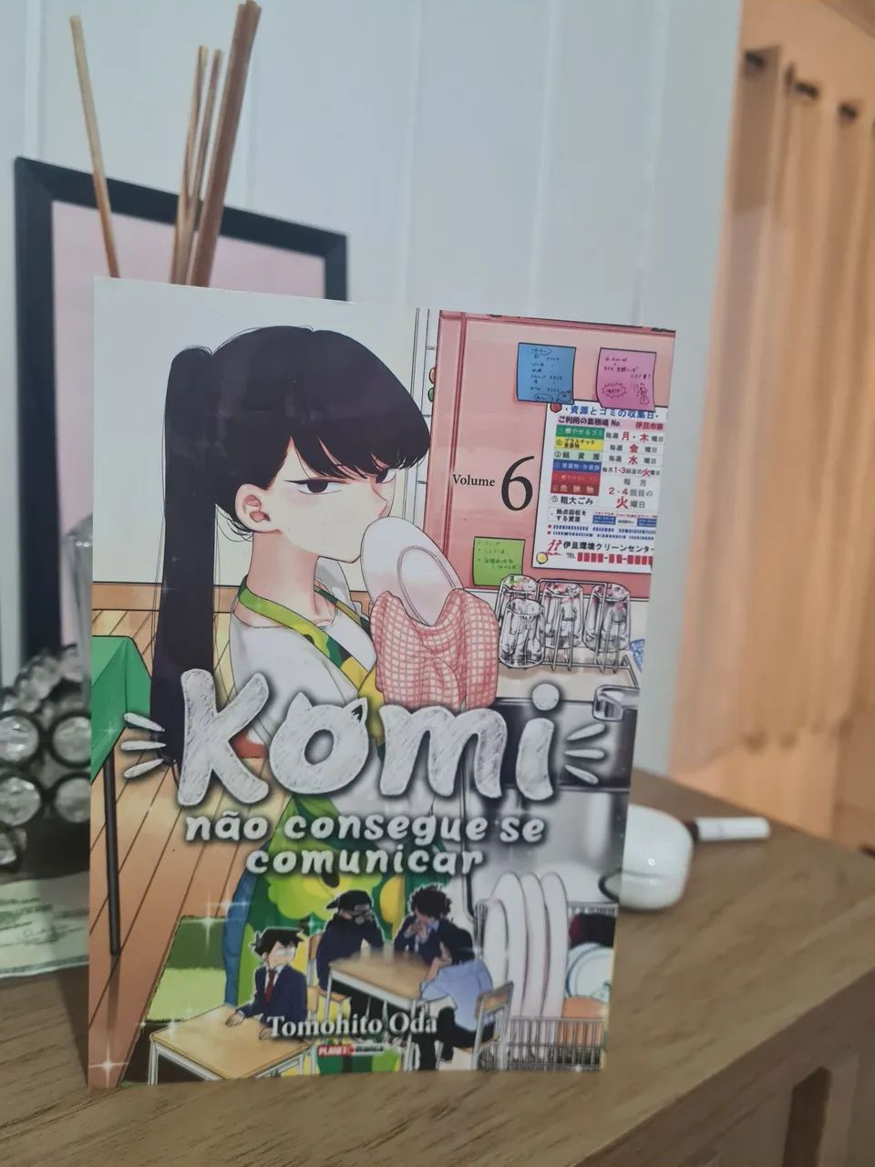 Komi - Não Consegue se Comunicar - Volume 6