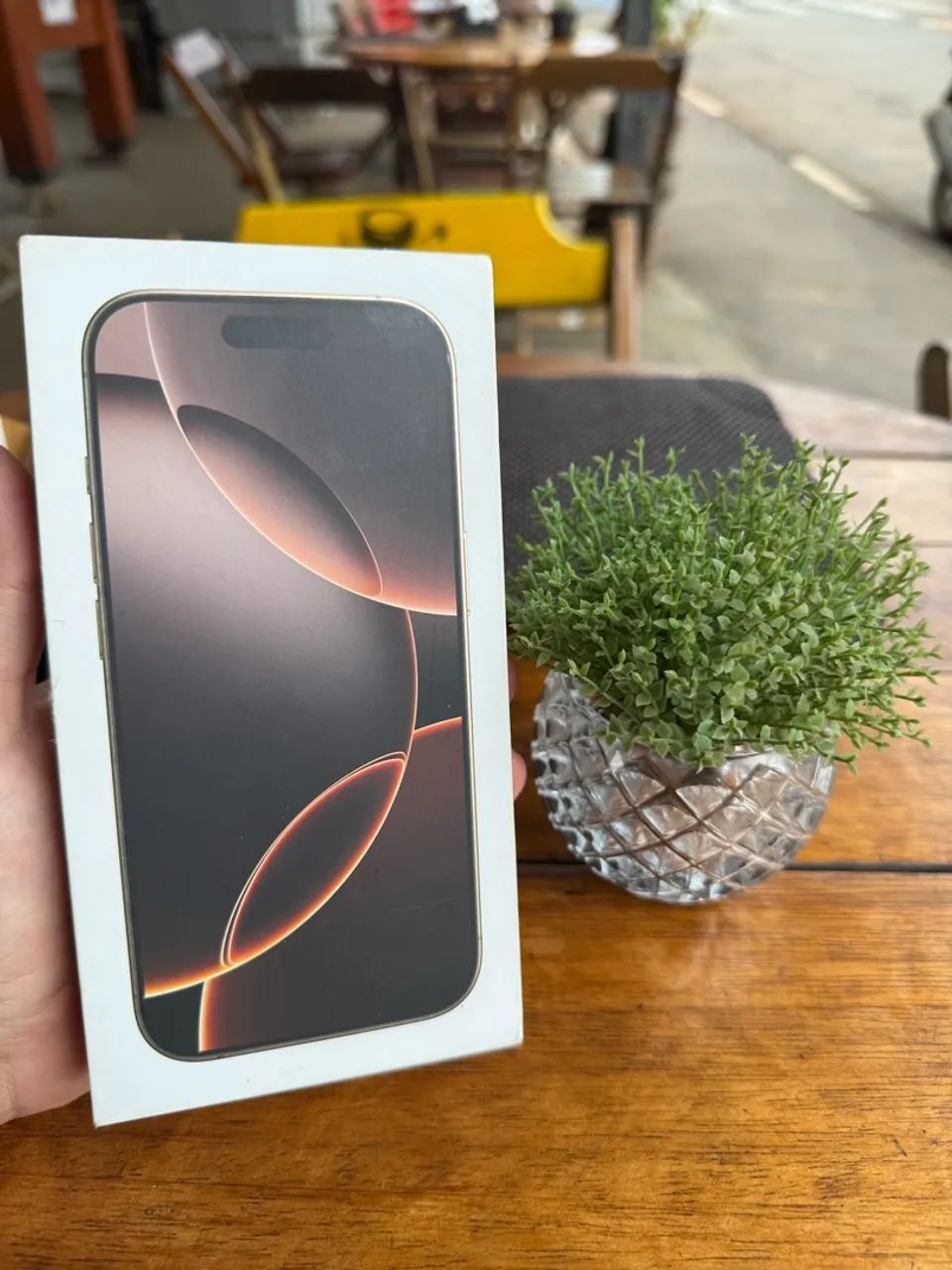 IPhone 16 Pro 256GB - IMPECÁVEL (TROCO)