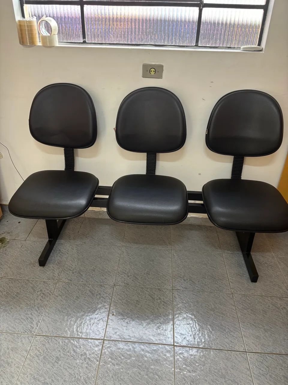Cadeiras espera escritório 