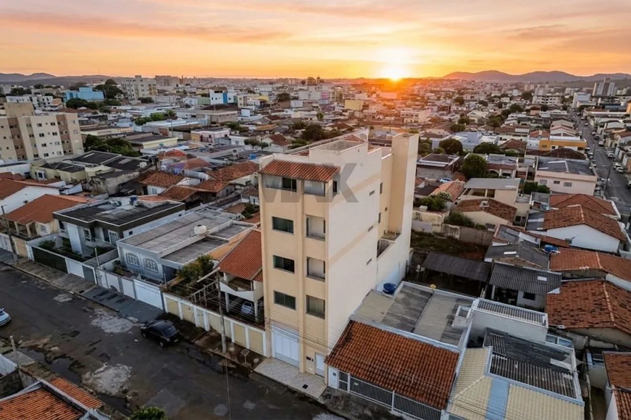 Apartamento em Passos 3 dormitórios com Suíte Próximo ao Centro. - Foto 2