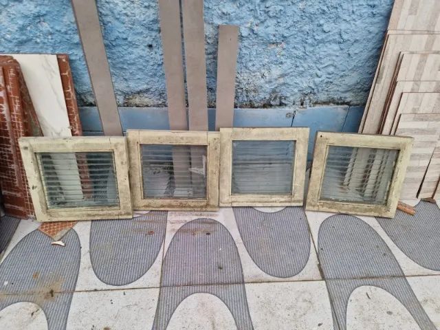 4 Massaranduba Wooden Posts for 80