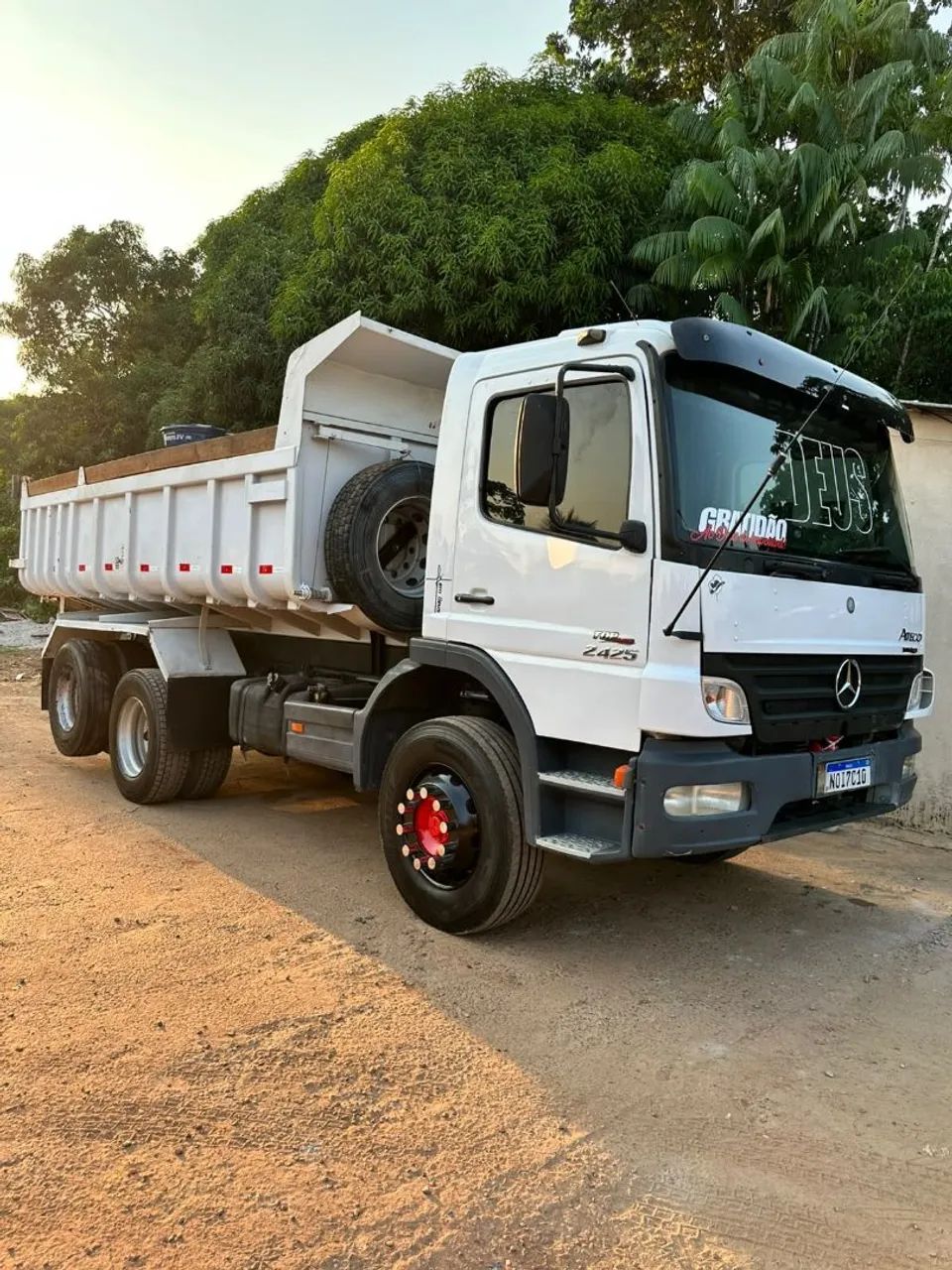 Caçamba 2425