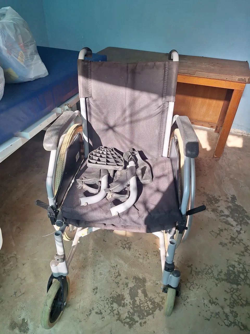 Cadeira de roda - Foto 2