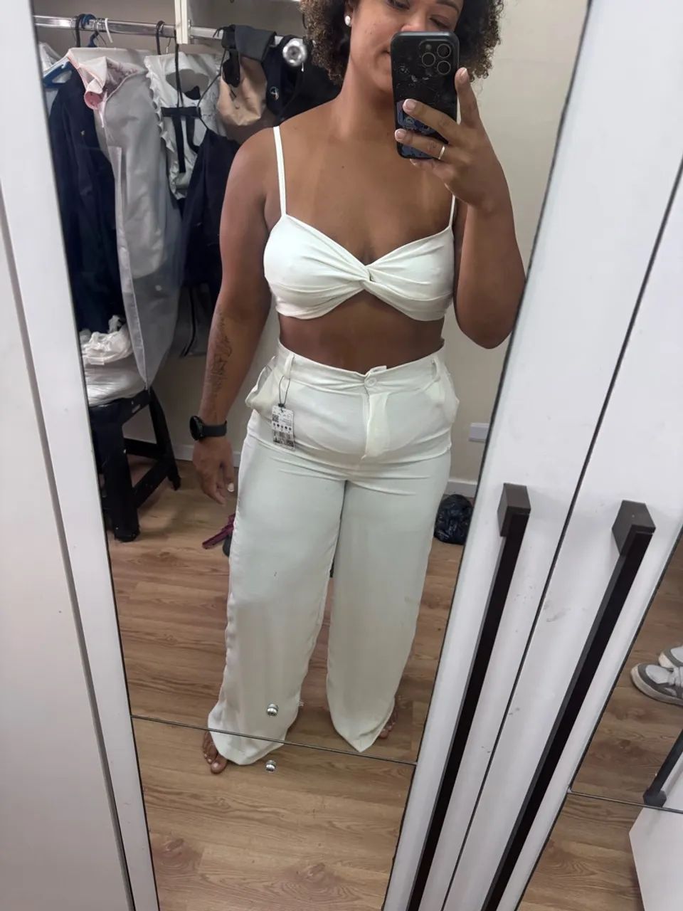 DESAPEGO ROUPAS 46/48 