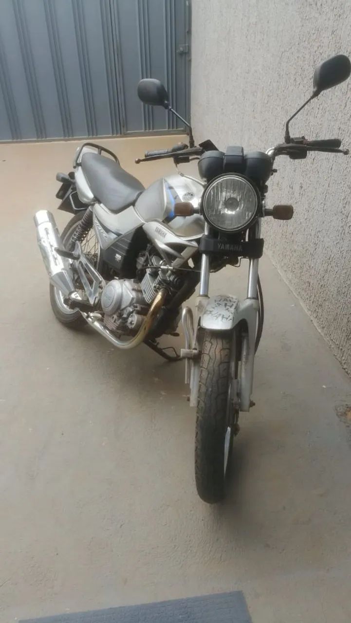 Yamaha YBR 125  - Foto 2